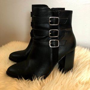 BLACK BLOCK HEEL BOOTIES